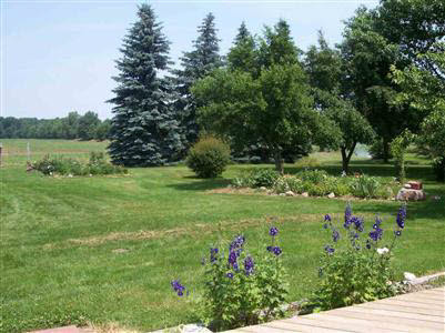 10176 Beecher Road Flushing, MI 48433 - Photo 8 of 9 20223067-7.JPG