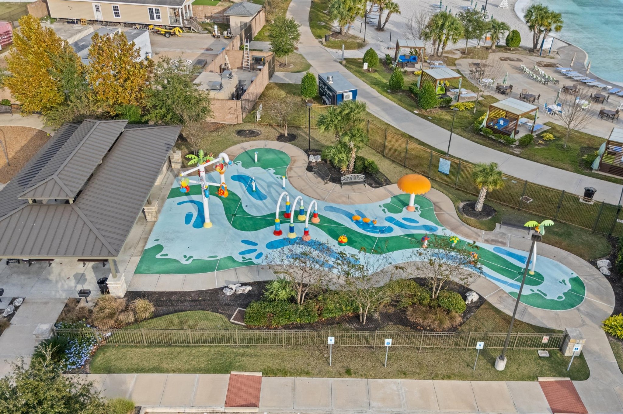 15207 Lake Erie Drive Humble, TX 77396 - Photo 35 of 37 an aerial view of a swimming pool