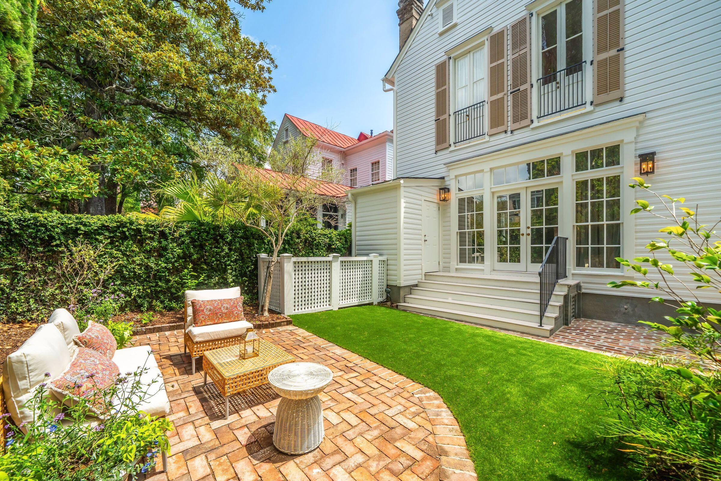 95 Church Street Charleston, SC 29401 - Photo 68 of 87 Backyard/Patio