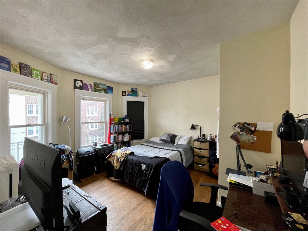 97 Kilsyth Road, Unit 3 Boston, MA 02135 - Photo 4 of 10