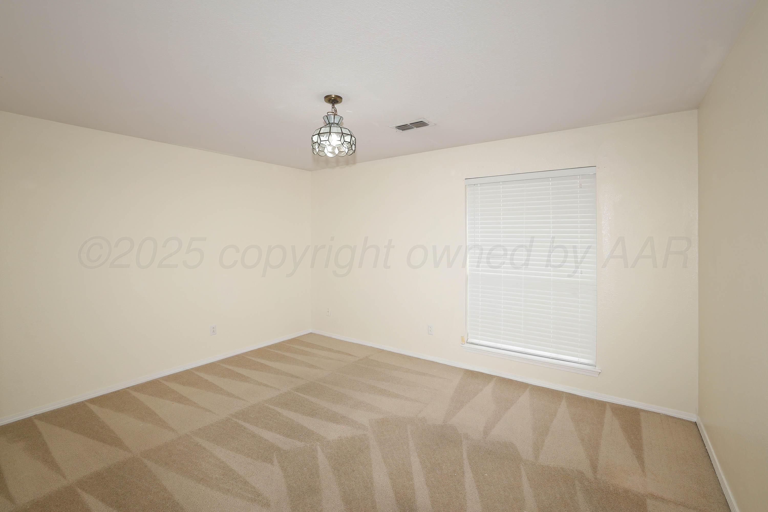 5706 Laguna Drive Amarillo, TX 79110 - Photo 19 of 27 18-2nd Bedroom