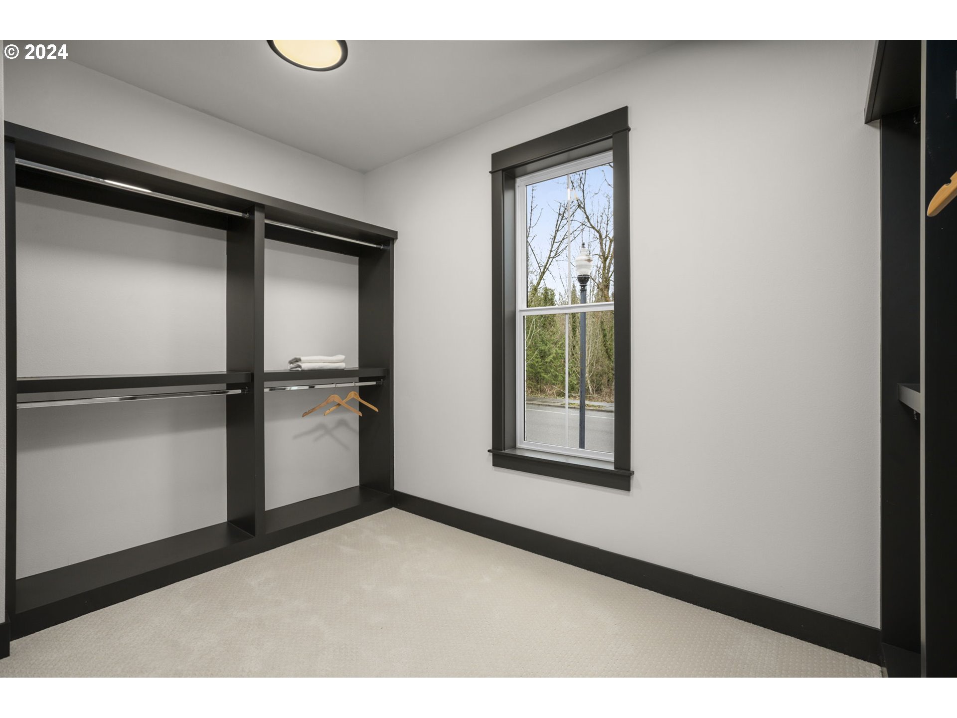 10007 Southwest Taylor Street Portland, OR 97225 - Photo 27 of 38 Gallery Image 27