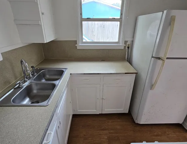 $1,250 | 215 Park Street, Baytown, TX 77520