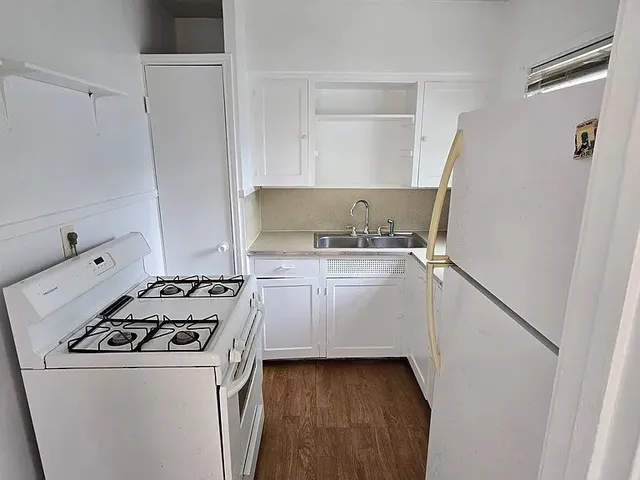 $1,250 | 215 Park Street, Baytown, TX 77520