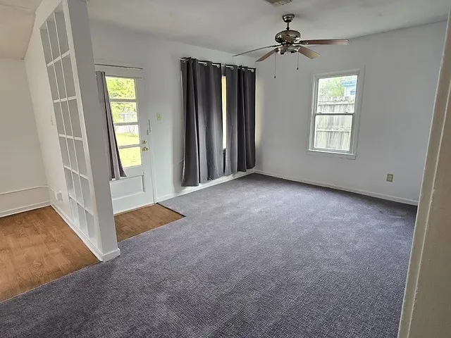 $1,250 | 215 Park Street, Baytown, TX 77520