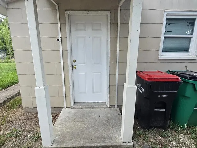$1,250 | 215 Park Street, Baytown, TX 77520