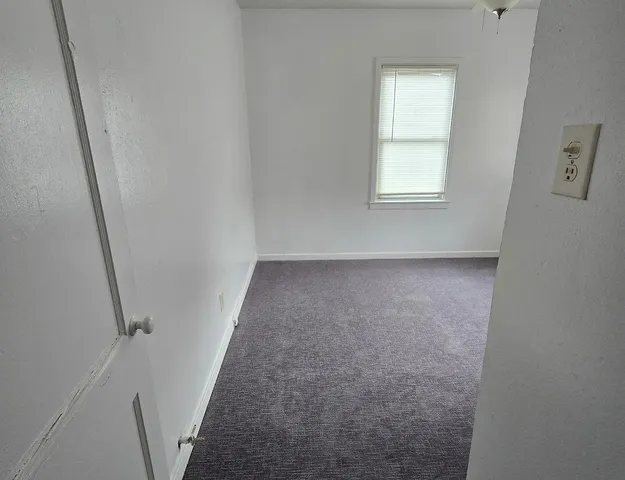 $1,250 | 215 Park Street, Baytown, TX 77520