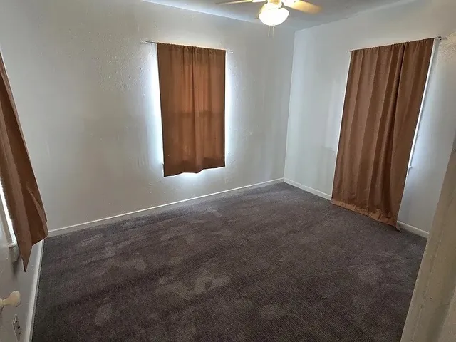 $1,250 | 215 Park Street, Baytown, TX 77520