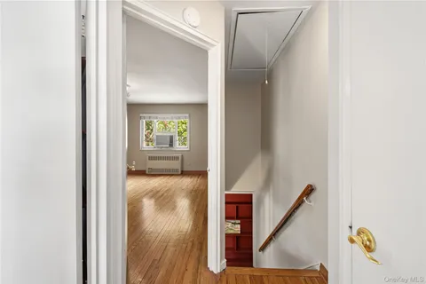 $379,000 | 224-30 Manor Road, Unit DUPLEX | Bellerose