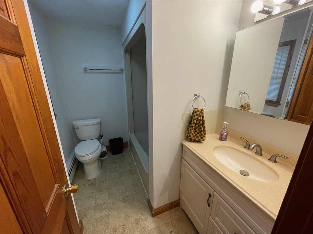 21 Court Street, Unit B Groton, MA 01450 - Photo 7 of 12