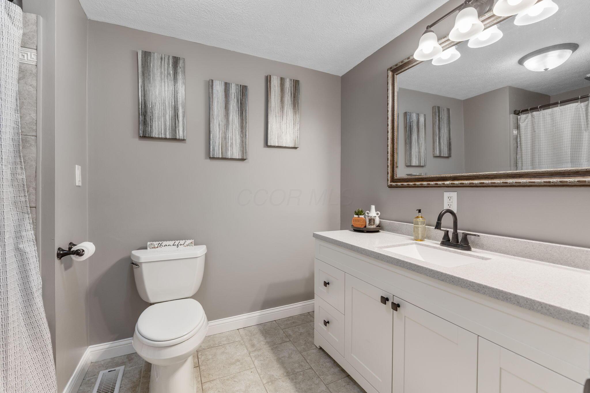 2280 Smeltzer Road Marion, OH 43302 - Photo 14 of 29 2280 Smelter Rd (Interior)-37