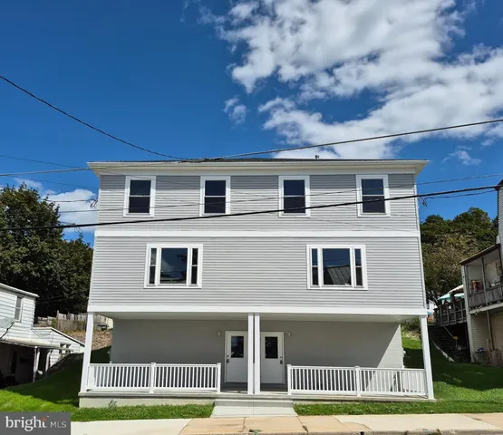 $275,000 | 259 South Fourth Street, Hamburg, PA 19526