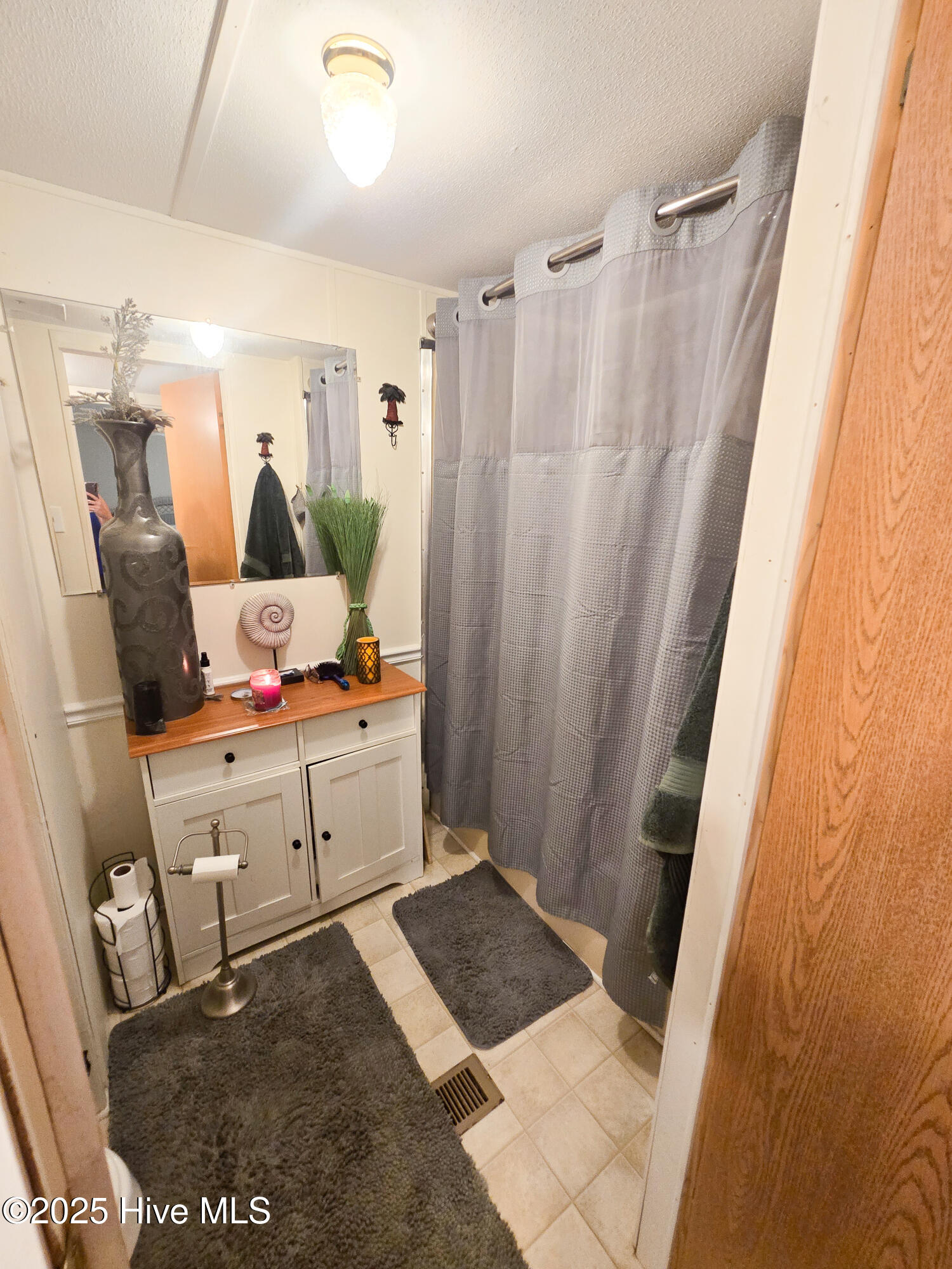 245 Youpon Drive Hubert, NC 28539 - Photo 18 of 21 primary bathroom