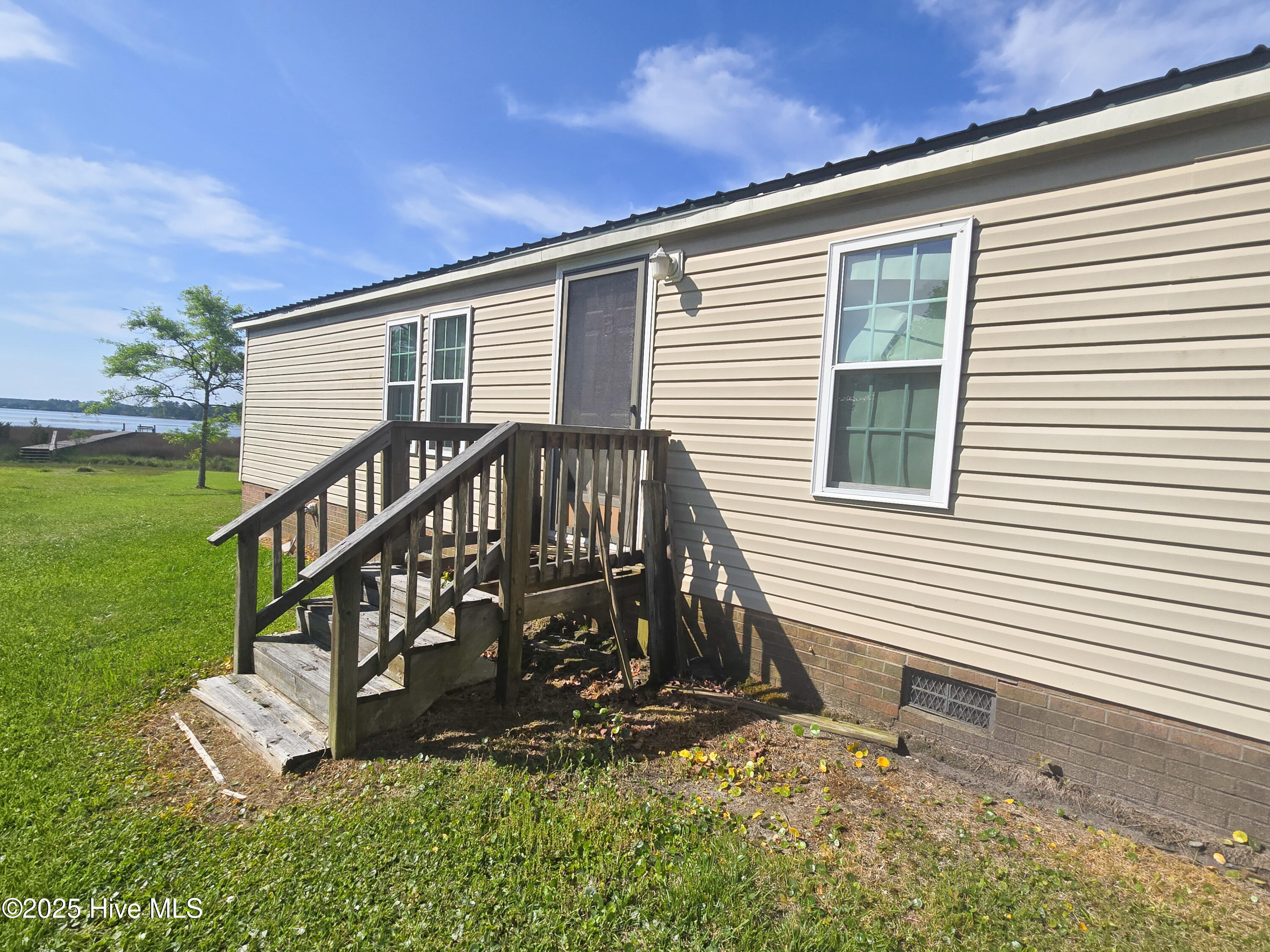 245 Youpon Drive Hubert, NC 28539 - Photo 5 of 21 20250424_095846