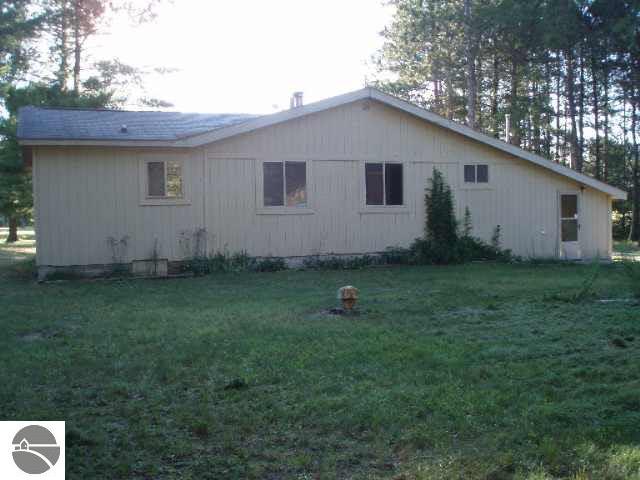 3012 Allen Road Hale, MI 48739 - Photo 3 of 9 1751389-2.JPG
