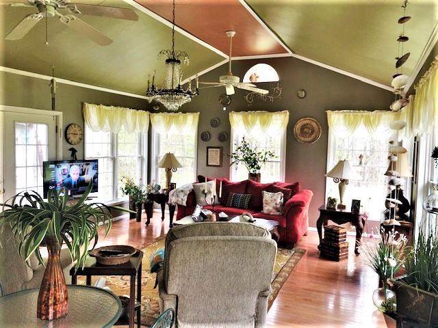 6914 DC Caney Ridge Road Coeburn, VA 24230 - Photo 18 of 27 SUNROOM!!