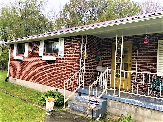 6914 DC Caney Ridge Road Coeburn, VA 24230 - Photo 4 of 27 Window Boxes!