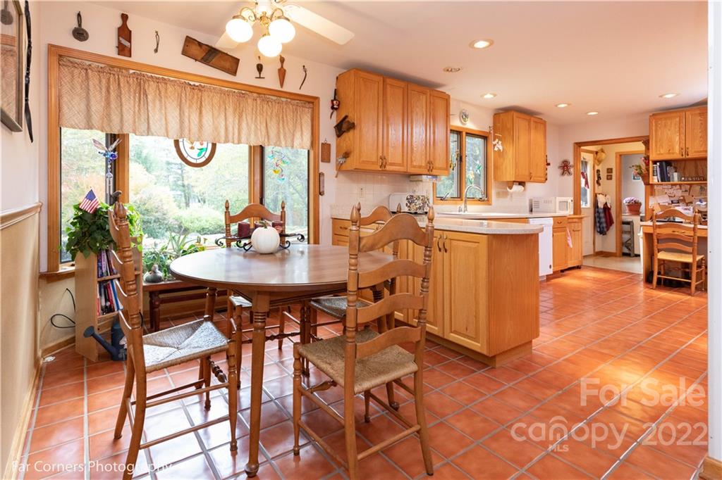 19 Windy Ridge Fairview, NC 28730 - Photo 14 of 30 Gallery Image 14