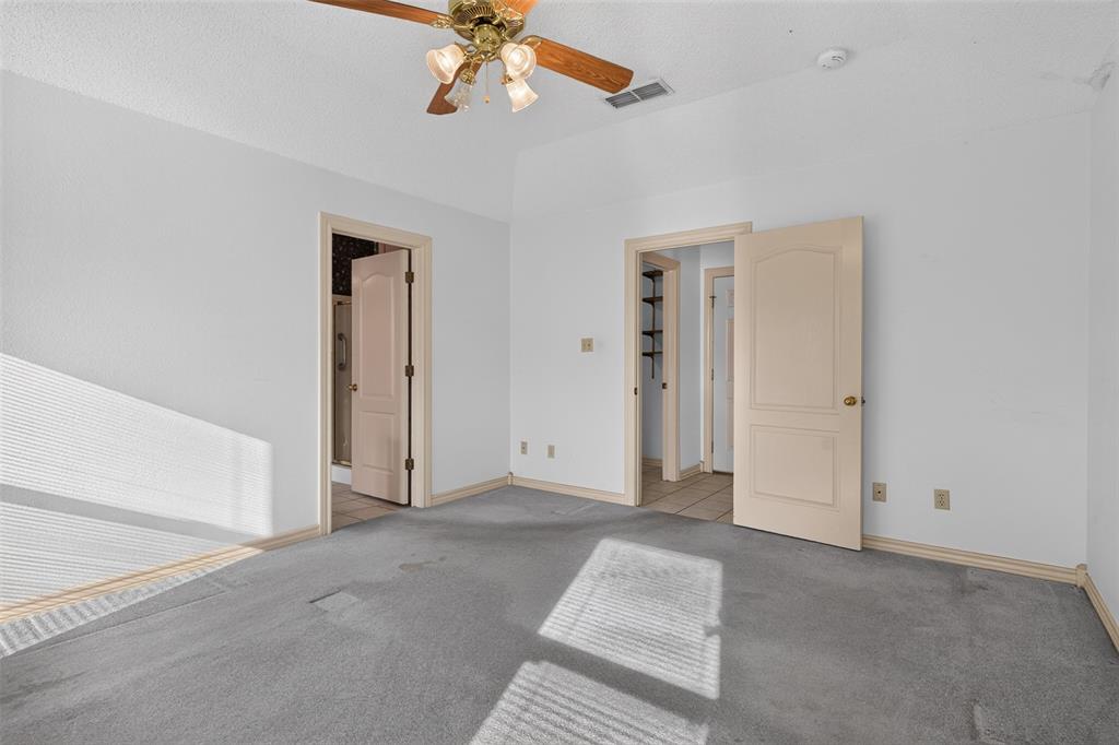 304 Edgehill Road Joshua, TX 76058 - Photo 14 of 25 Gallery Image 14