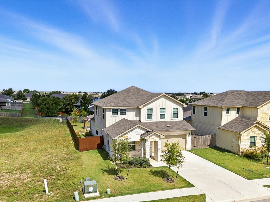 Welcome home to 1116 View Dr.