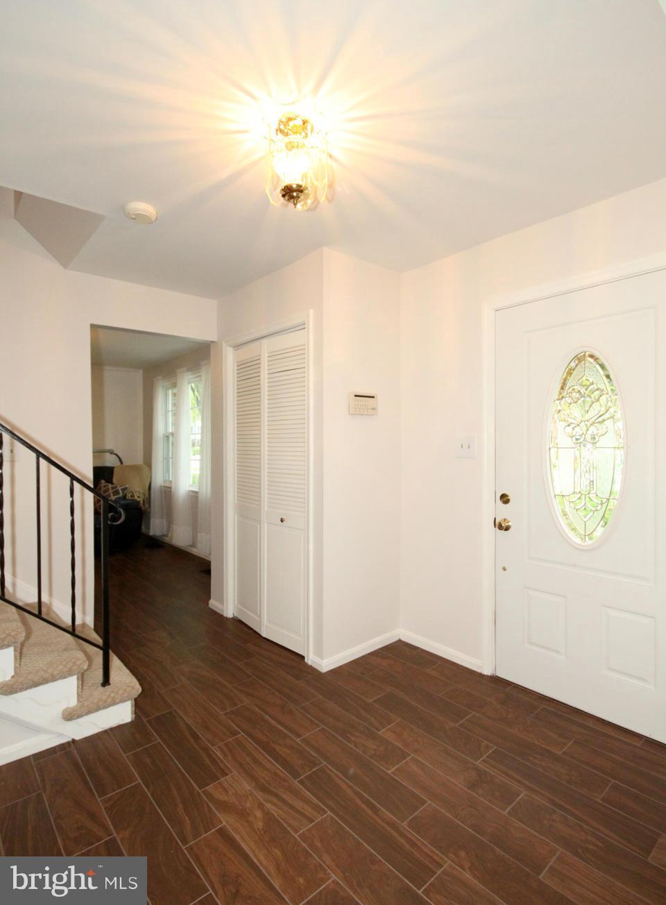 7207 Reservation Drive Springfield, VA 22153 - Photo 2 of 29 Interior (General)