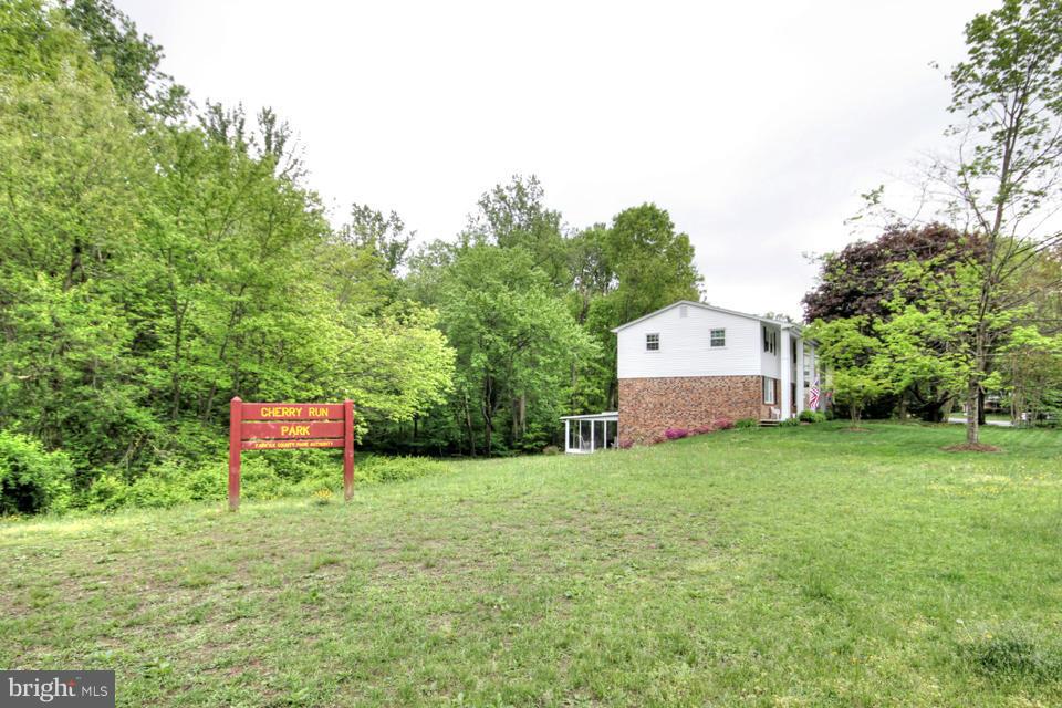 7207 Reservation Drive Springfield, VA 22153 - Photo 29 of 29 Exterior (Rear)