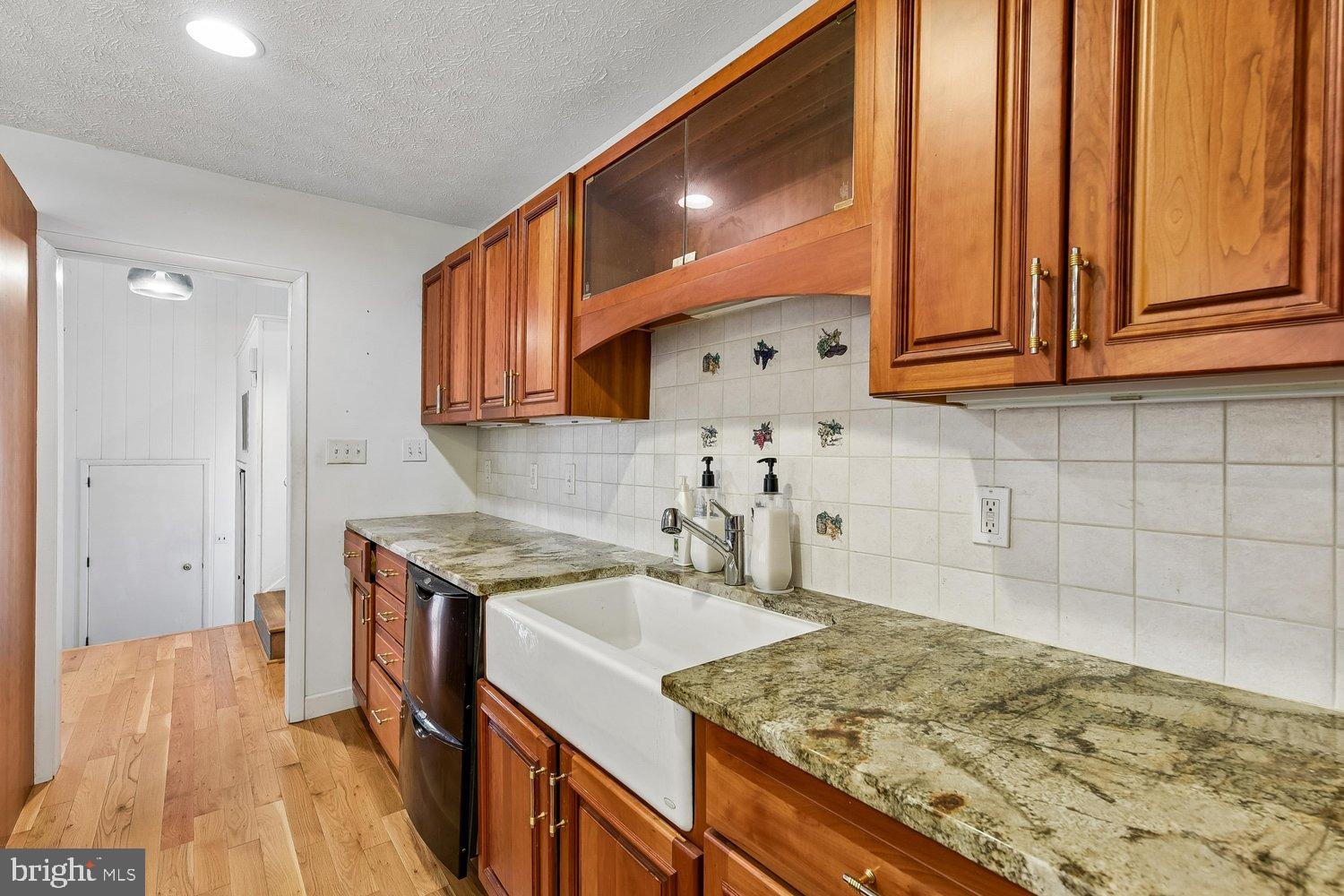 7933 Stevenson Road Baltimore, MD 21208 - Photo 18 of 74 Kitchen
