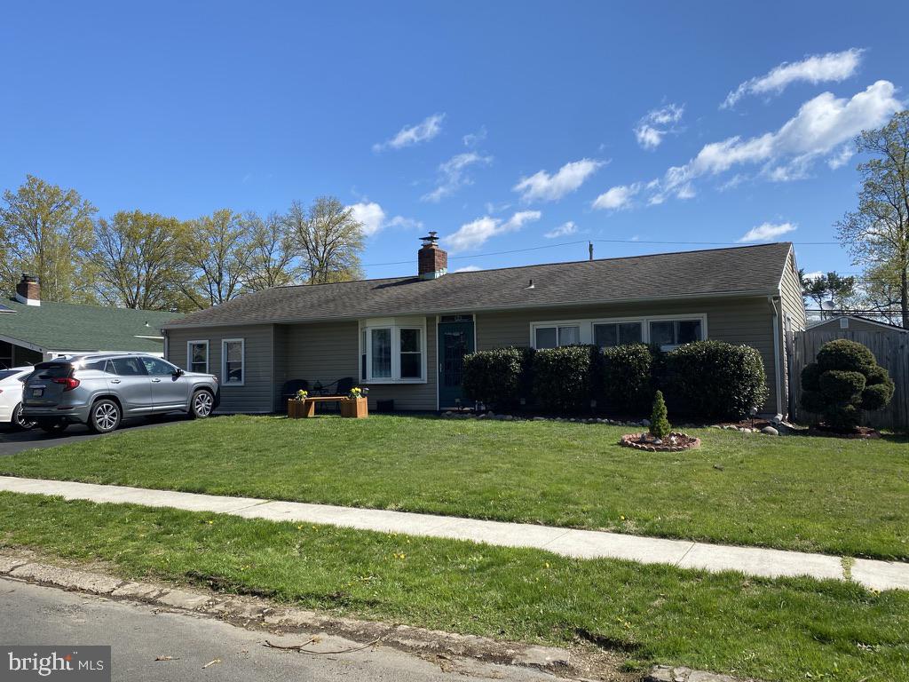 52 Gamewood Road Levittown, PA 19057 - Photo 3 of 44