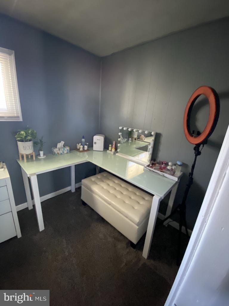 52 Gamewood Road Levittown, PA 19057 - Photo 33 of 44