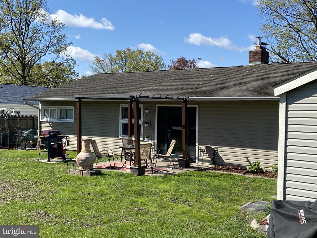 52 Gamewood Road Levittown, PA 19057 - Photo 10 of 44