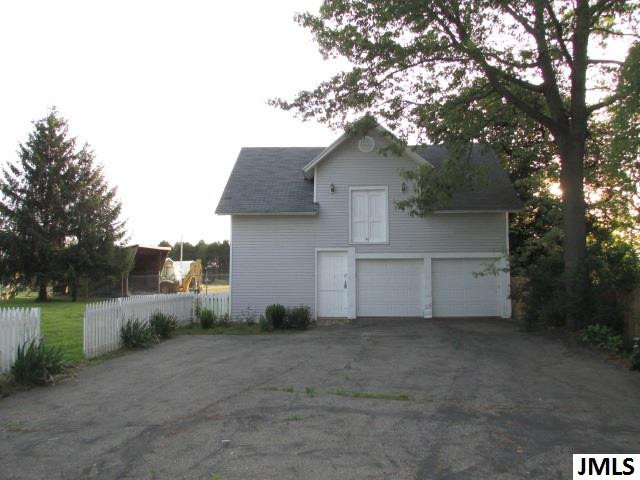 130 Maple Street Springport, MI 49284 - Photo 4 of 34 Photo 4