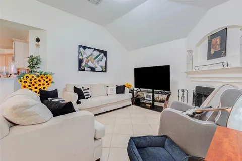 $295,000 | 7326 Wimberly Oaks Lane, Richmond, TX 77407
