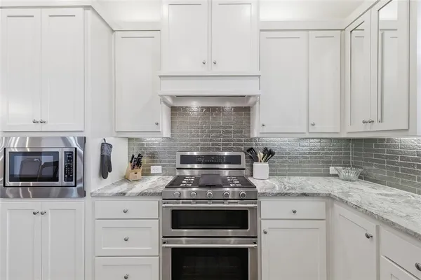 $414,900 | 3806 Crested Eagle Way, Arlington, TX 76005