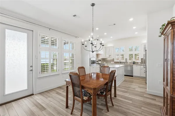 $414,900 | 3806 Crested Eagle Way, Arlington, TX 76005