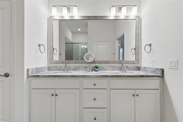 $414,900 | 3806 Crested Eagle Way, Arlington, TX 76005