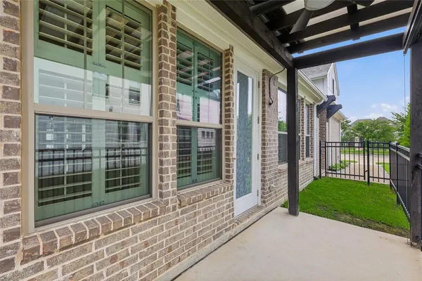 $414,900 | 3806 Crested Eagle Way, Arlington, TX 76005