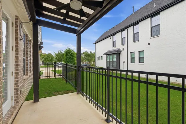 $414,900 | 3806 Crested Eagle Way, Arlington, TX 76005