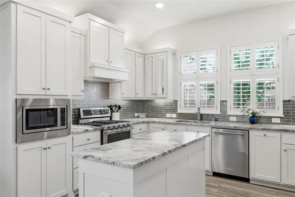 $414,900 | 3806 Crested Eagle Way, Arlington, TX 76005