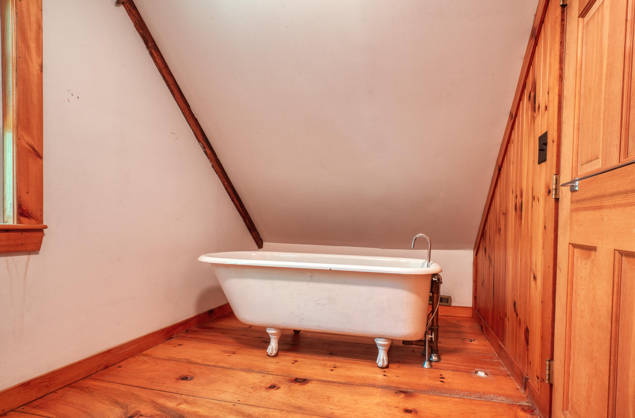 746 Benner Road Damariscotta, ME 04543 - Photo 25 of 31 20190716_746_Benner_6174