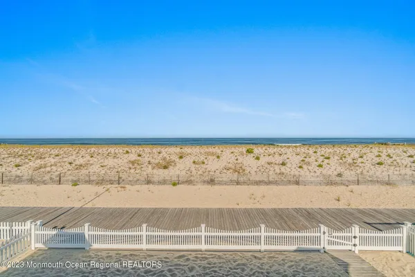 $7,850 | 1404 Oceanfront, Unit UPPR, Lavallette, NJ 08735