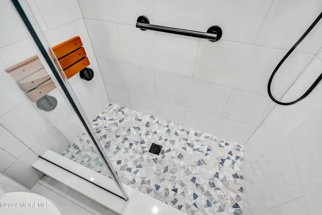 $7,850 | 1404 Oceanfront, Unit UPPR, Lavallette, NJ 08735