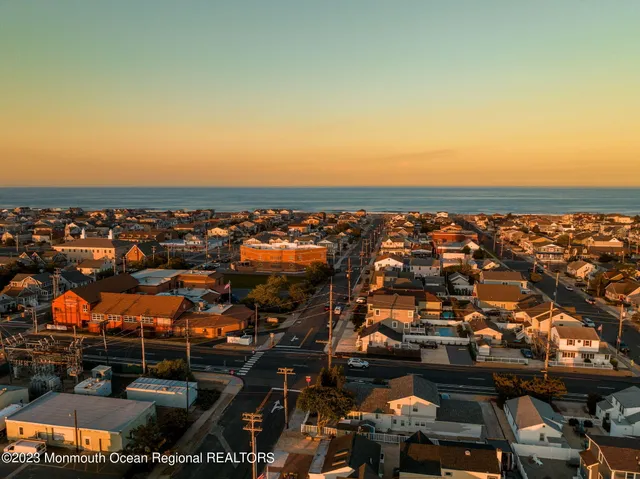 $7,850 | 1404 Oceanfront, Unit UPPR, Lavallette, NJ 08735