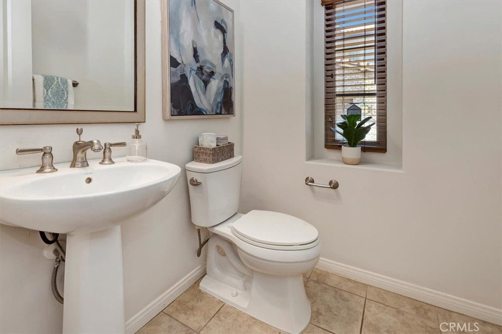 86 Lupari Irvine, CA 92618 - Photo 16 of 38