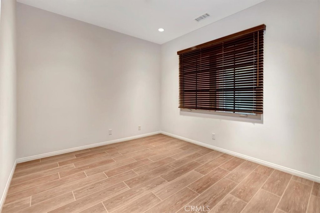 86 Lupari Irvine, CA 92618 - Photo 23 of 38