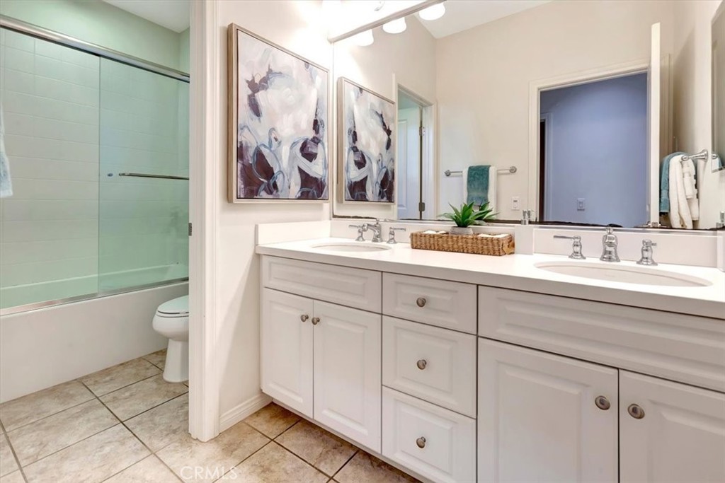 86 Lupari Irvine, CA 92618 - Photo 24 of 38