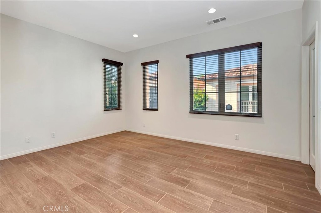 86 Lupari Irvine, CA 92618 - Photo 25 of 38