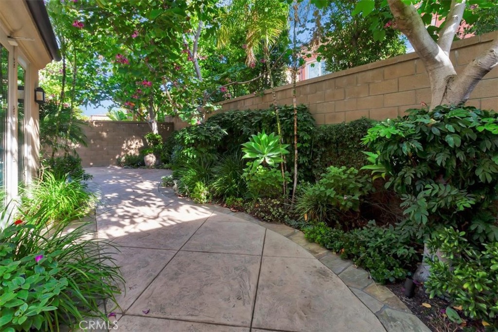 86 Lupari Irvine, CA 92618 - Photo 29 of 38