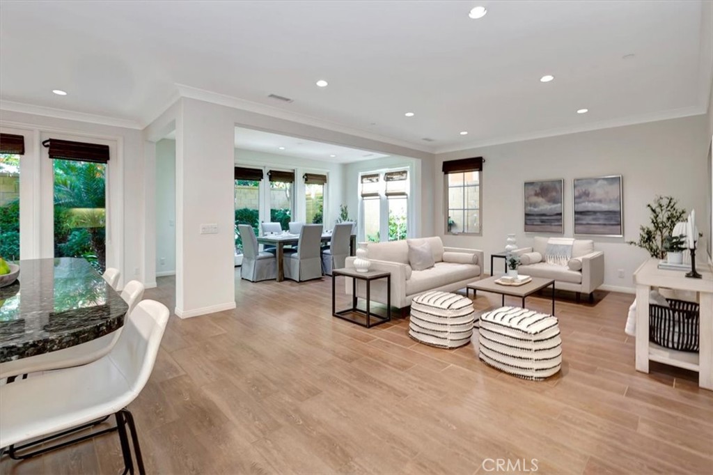 86 Lupari Irvine, CA 92618 - Photo 6 of 38