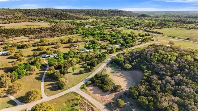 $189,999 | 215 Shady Oaks Drive, Mineral Wells, TX 76067