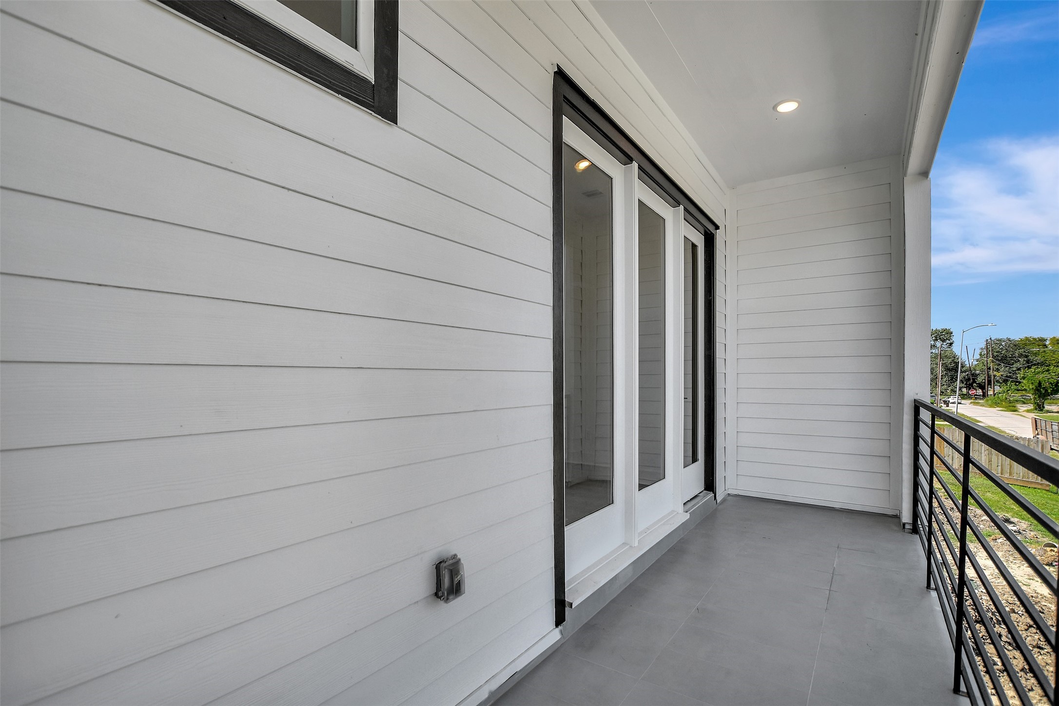 3626 Amos Street Houston, TX 77021 - Photo 33 of 43 a view of a door and a window